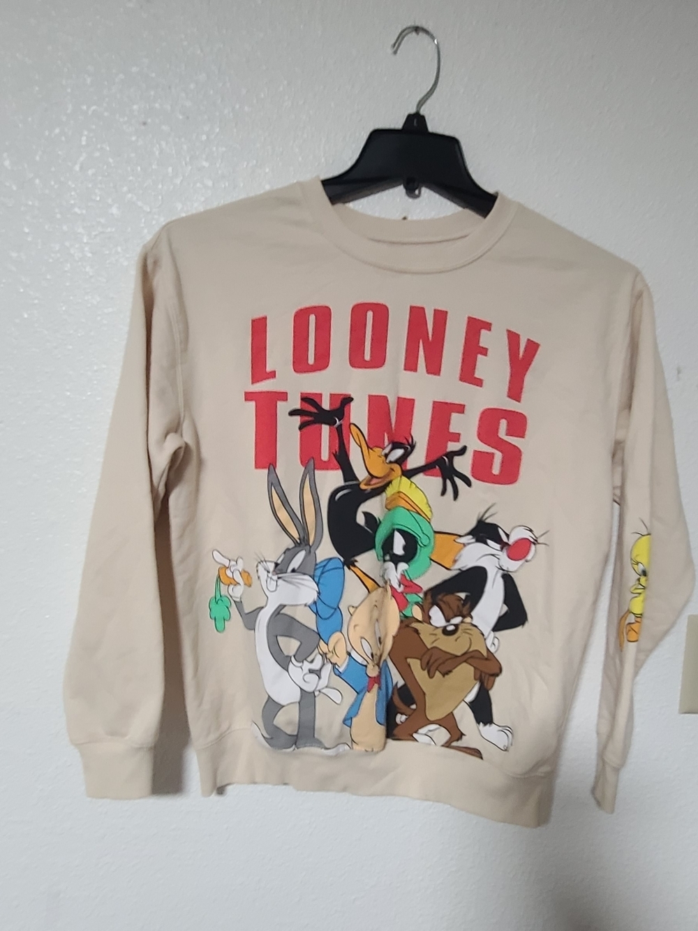 Looney Tunes Beige Graphic Crewneck Sweatshirt
